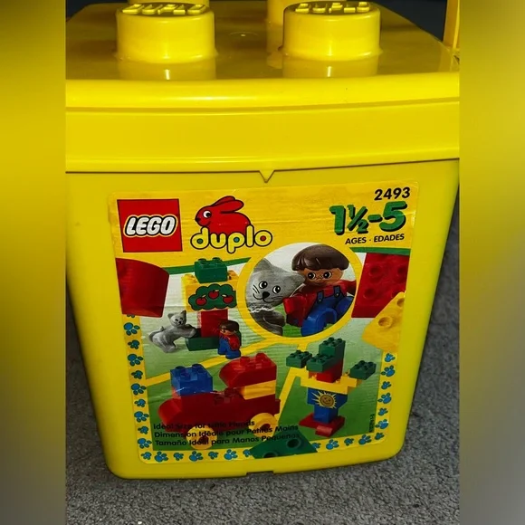 Vintage 1998 Lego Duplo Assortment of Pieces with Yellow Carrying Case - Picture 5 of 10